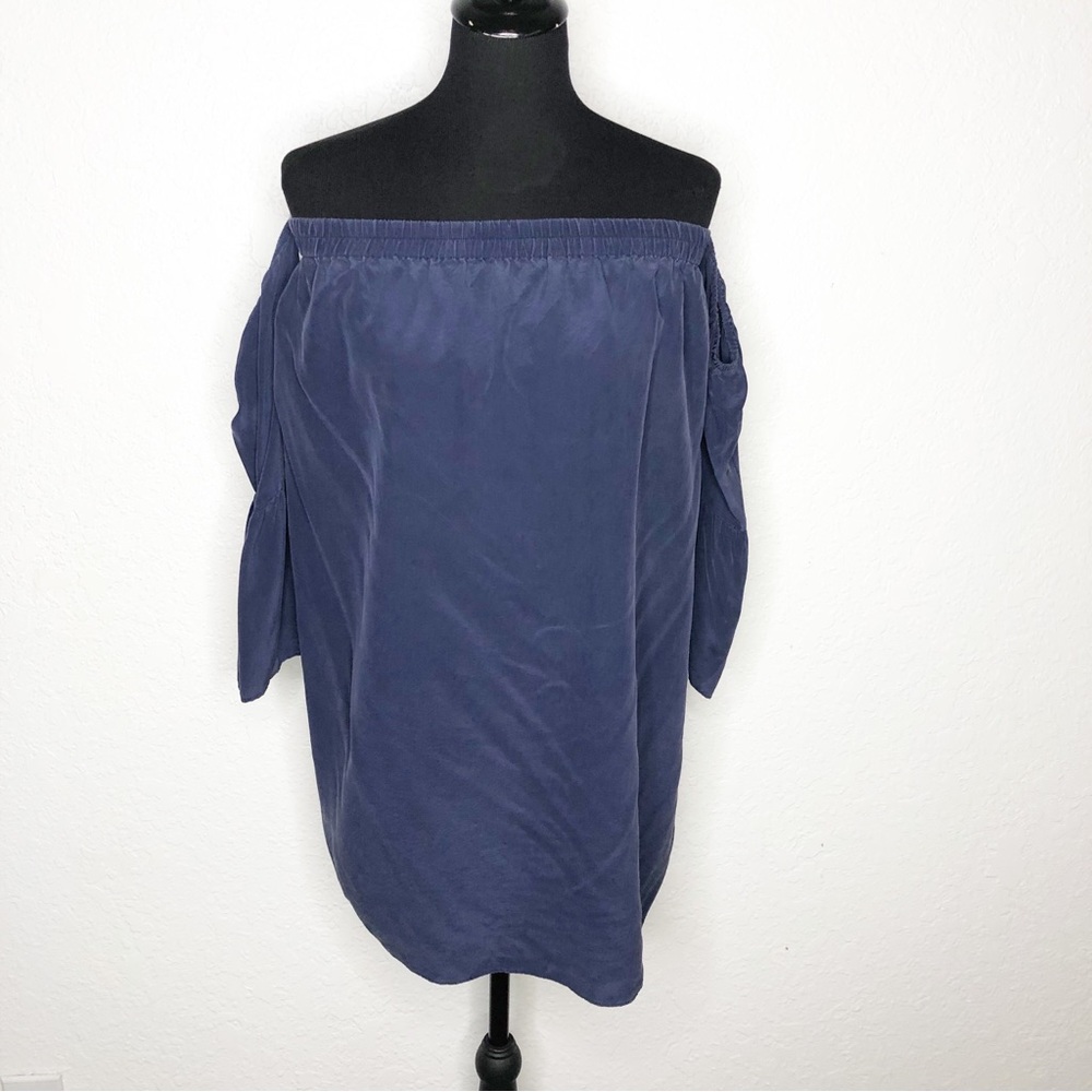 Lilly Pulitzer navy blue silk off shoulder top size Small
